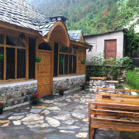 RightStay: Pay ₹ 8,900 / Night off Lavish Rooms in Cottage at Deorhi Orders